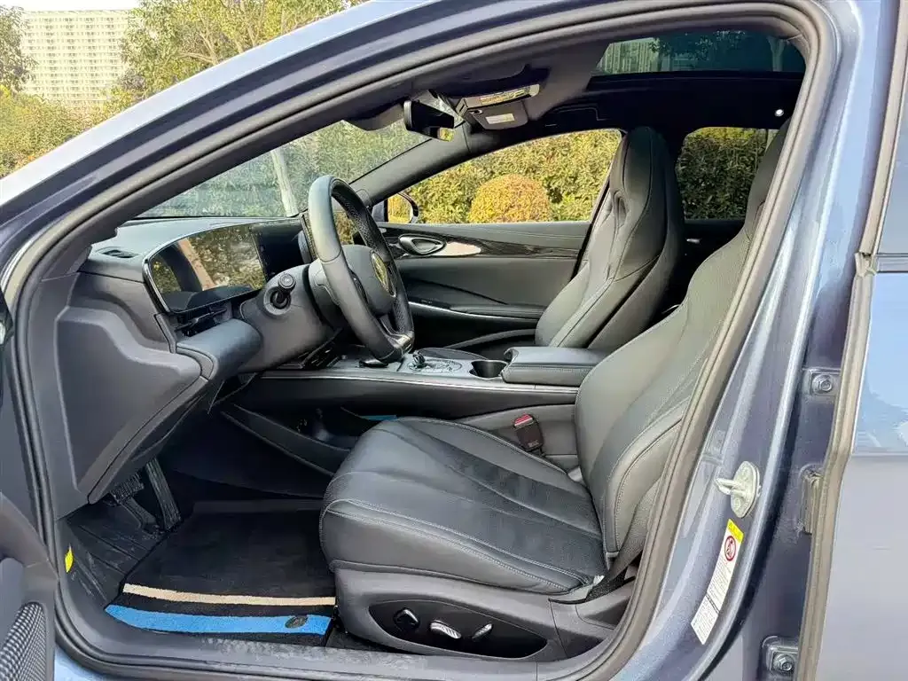 BYD Seal — фото 9