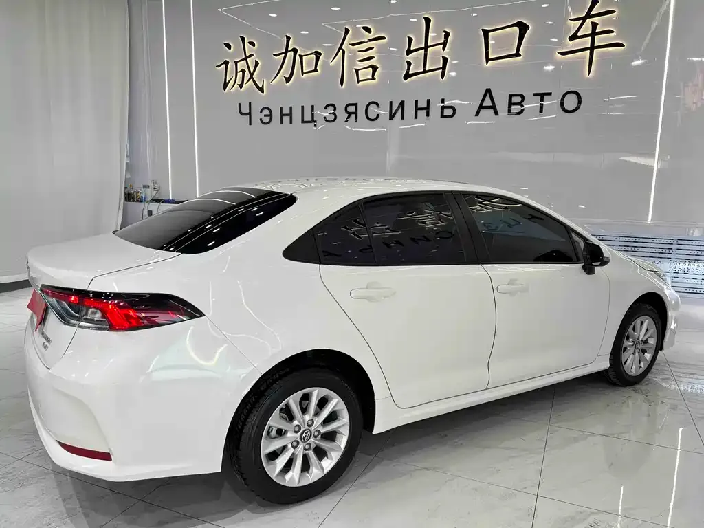 Toyota Corolla 2023 из CN, фото 7