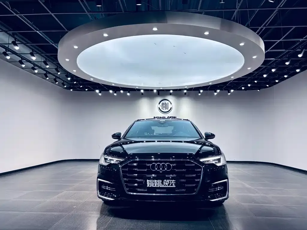 Audi A6L — фото 6