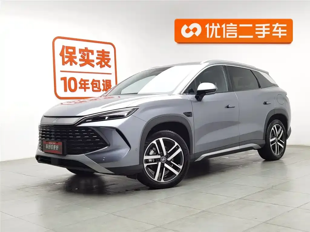 BYD L DM-i — фото 1