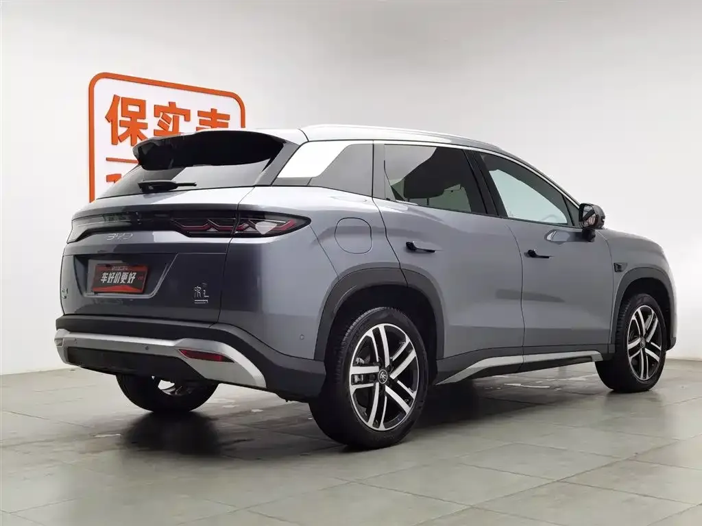 BYD L DM-i — фото 4