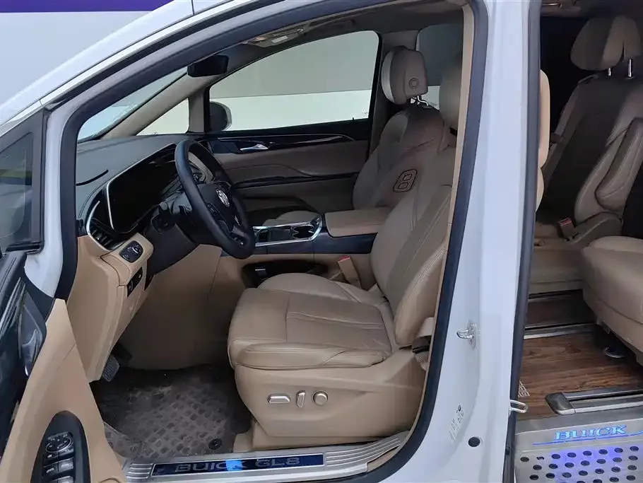 Buick GL8 2021 из CN, фото 10