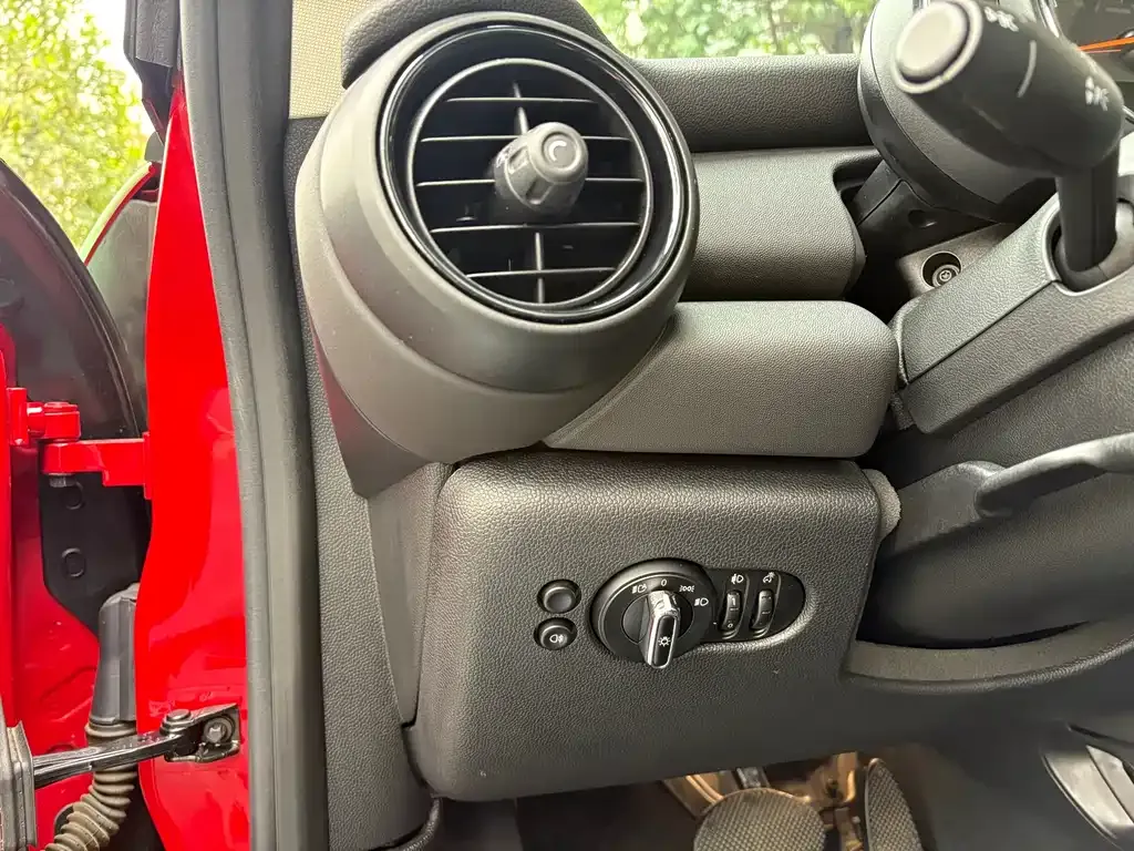 MINI Cooper (3-door) 2021 из CN, фото 2