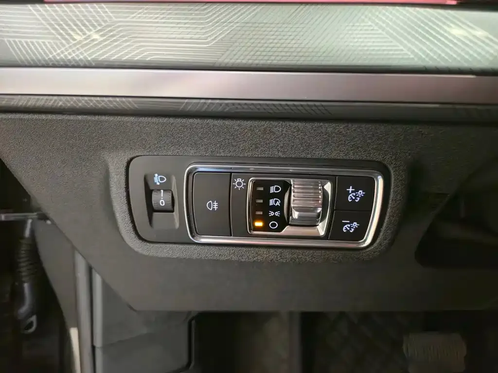 Lincoln Z 2024 из CN, фото 3