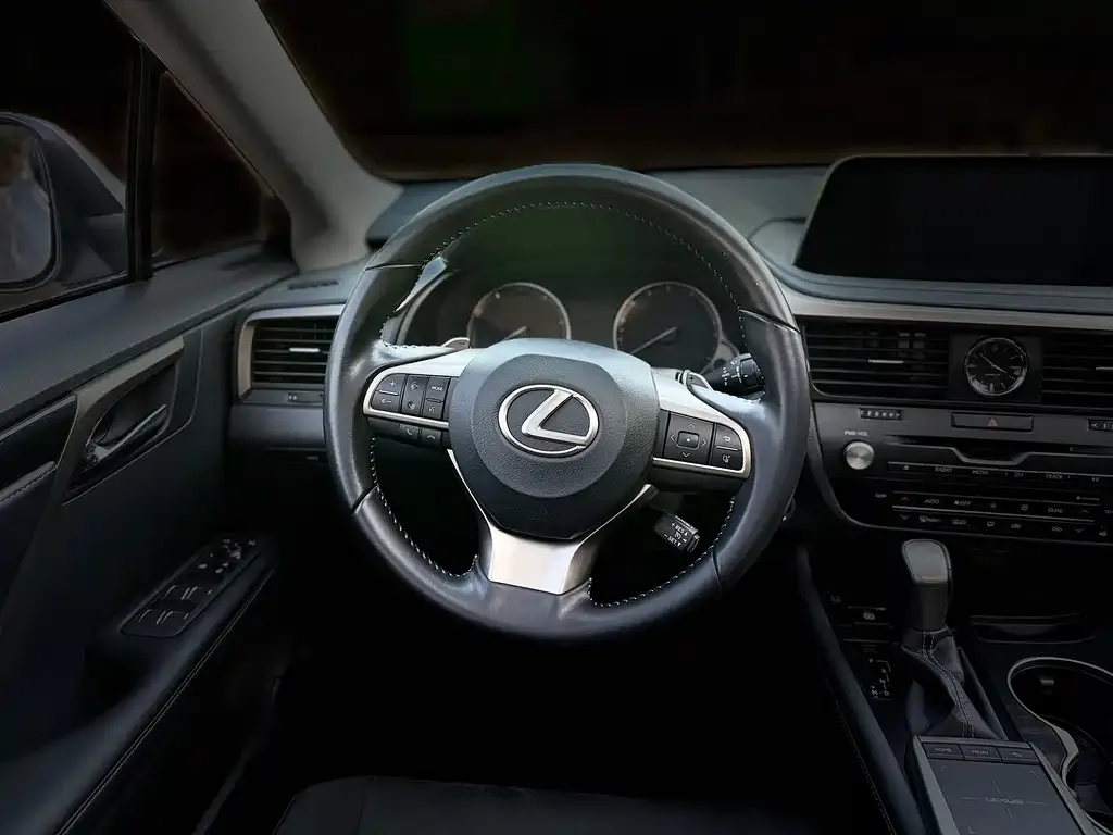 Lexus RX — фото 9