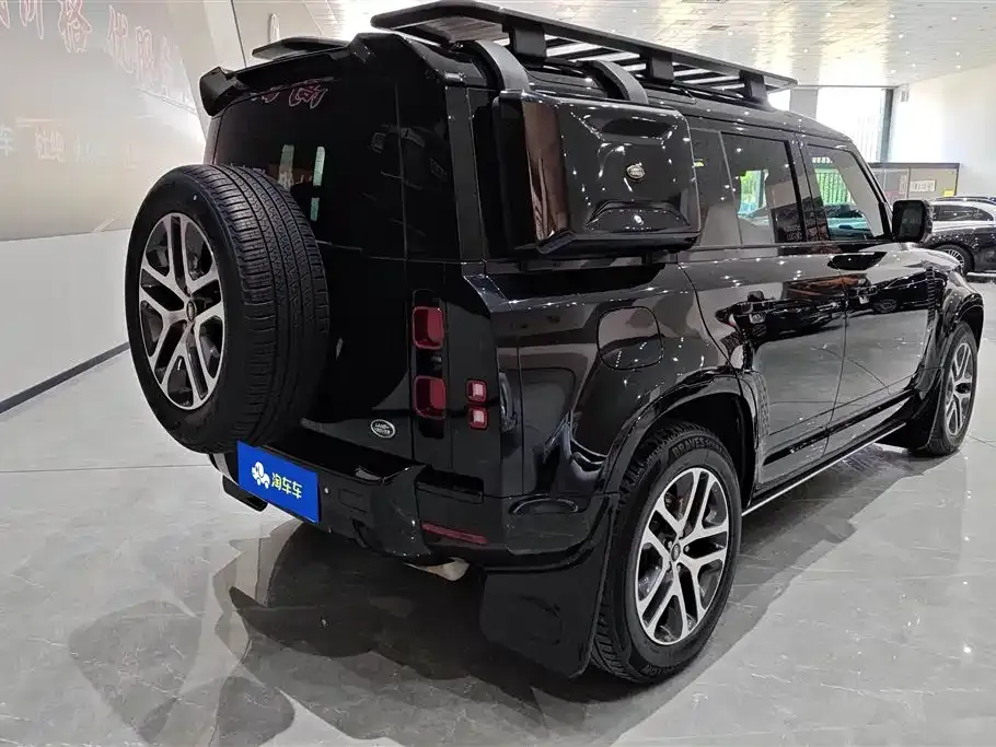 Land Rover Defender — фото 10