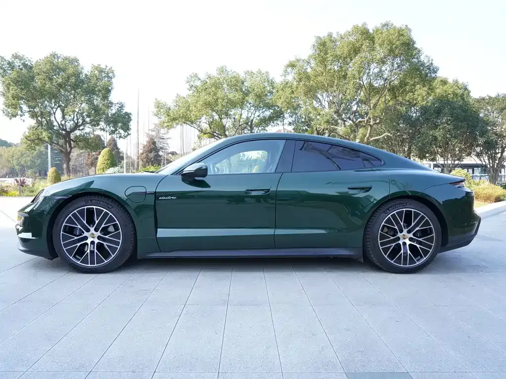 Porsche Taycan 2025 из CN, фото 10