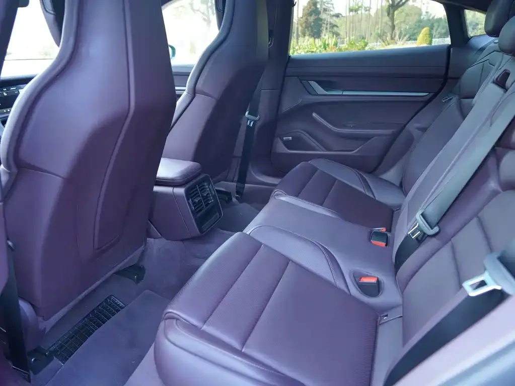 Porsche Taycan 2025 из CN, фото 8