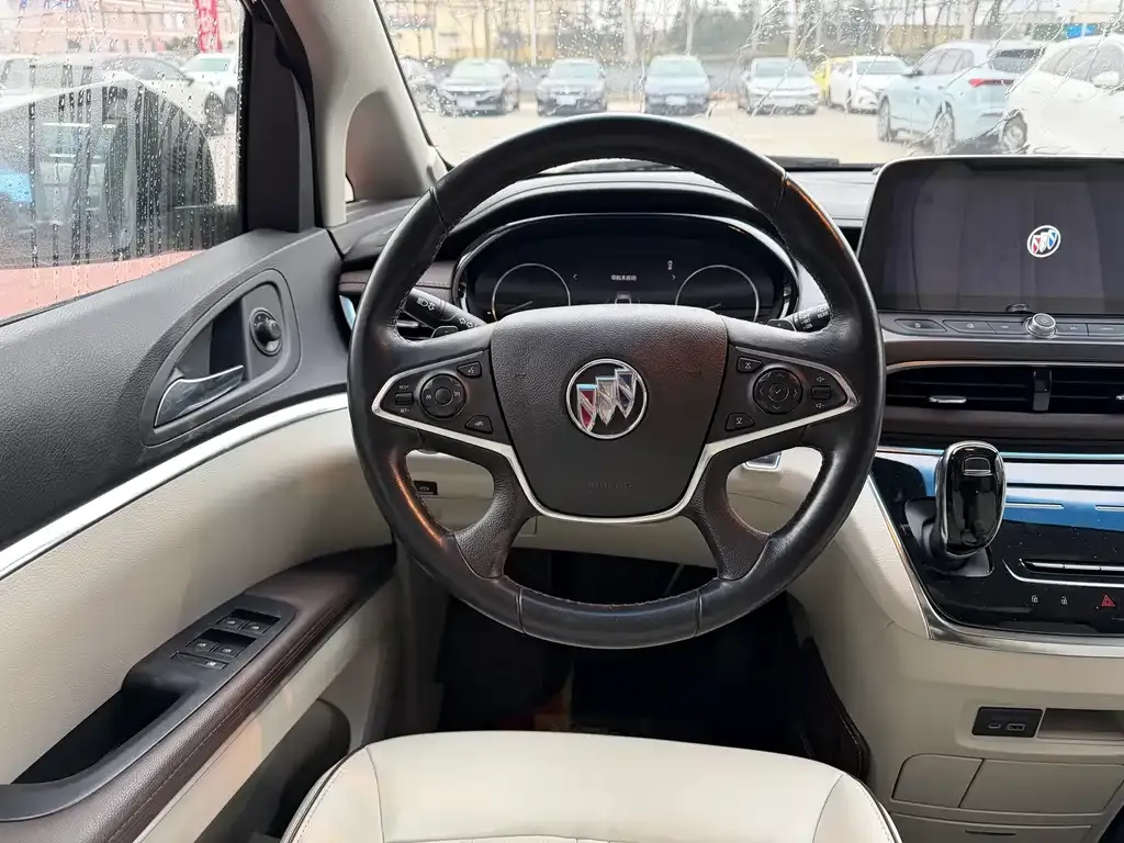 Buick GL8 2022 из CN, фото 10