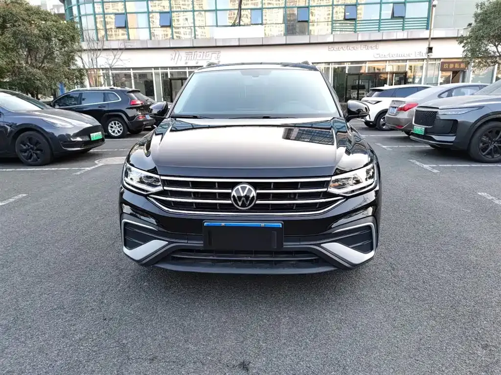 Volkswagen Tiguan L 2024 из CN, фото 7