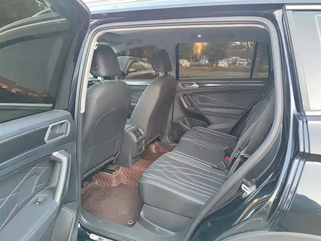 Volkswagen Tiguan L 2024 из CN, фото 5
