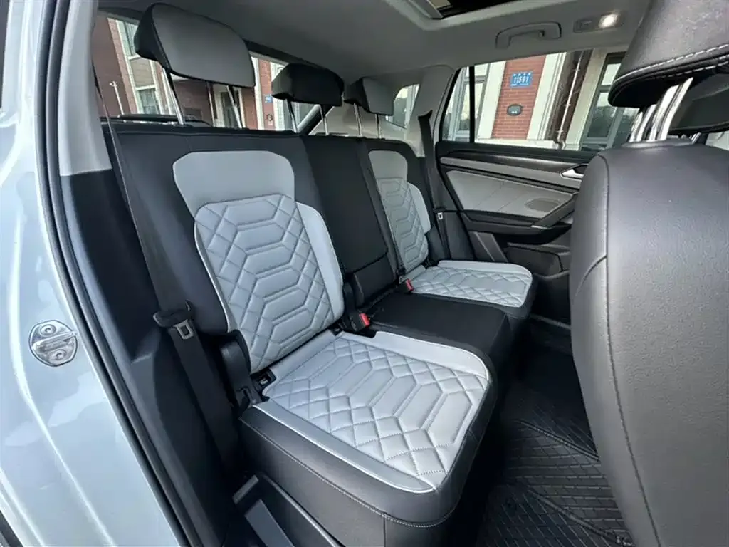 Volkswagen Tayron 2025 из CN, фото 2