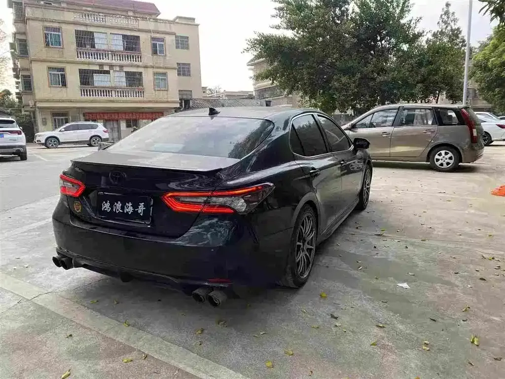 Toyota Camry 2023 из CN, фото 2