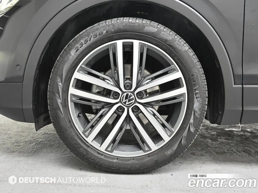 Volkswagen Tiguan — фото 10