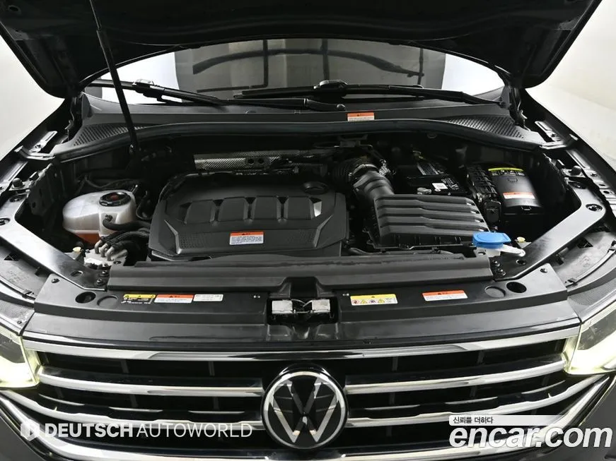 Volkswagen Tiguan — фото 9