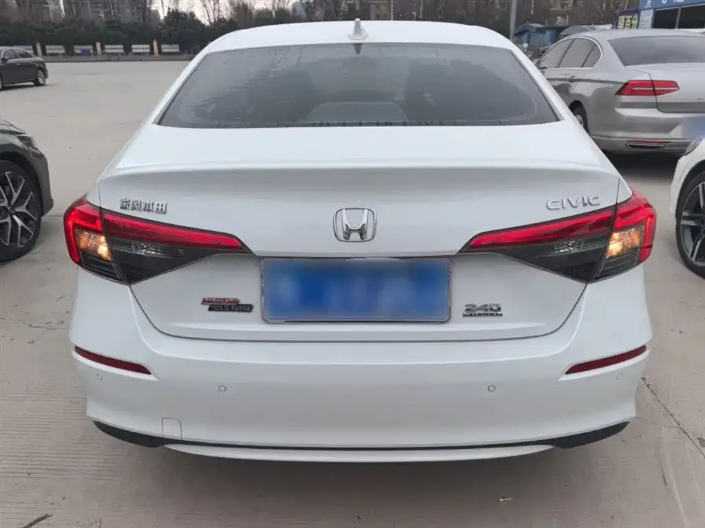 Honda Civic 2024 из CN, фото 4