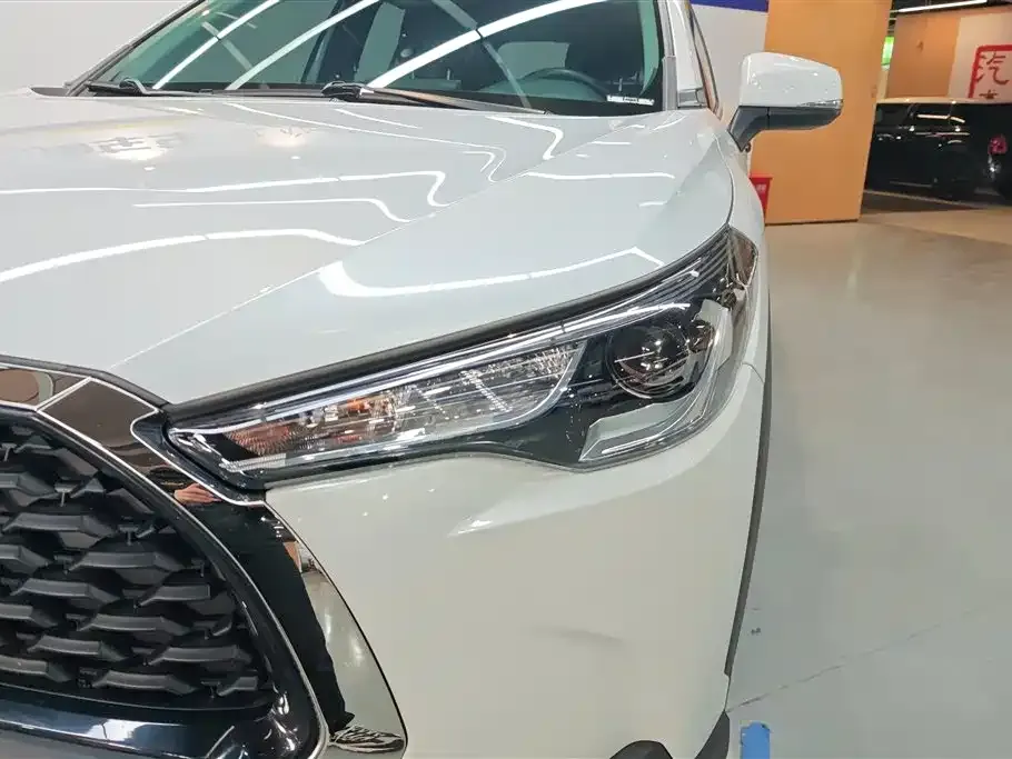 Toyota Corolla Cross 2024 из CN, фото 4