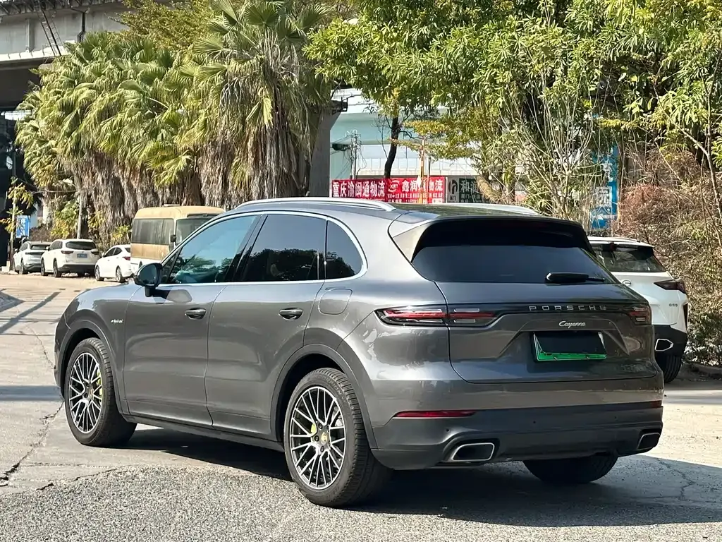 Porsche Cayenne Hybrid 2021 из CN, фото 4