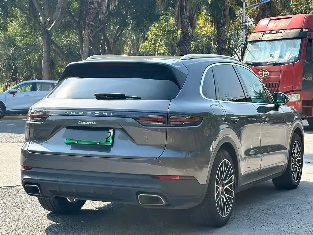 Porsche Cayenne Hybrid 2021 из CN, фото 5