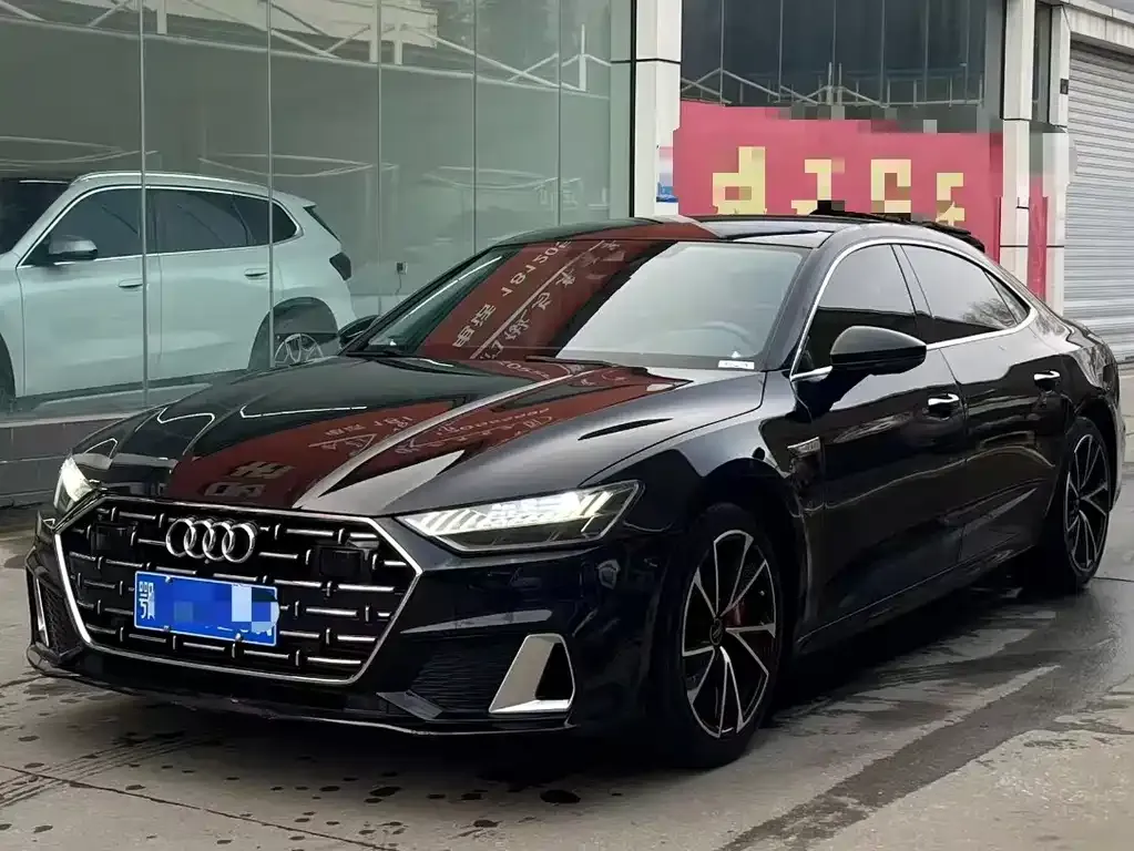 Audi A7L 2023 из CN, фото 1