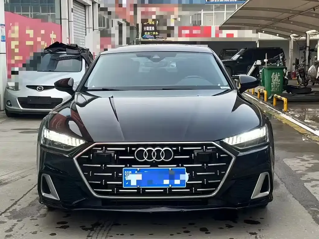 Audi A7L 2023 из CN, фото 5