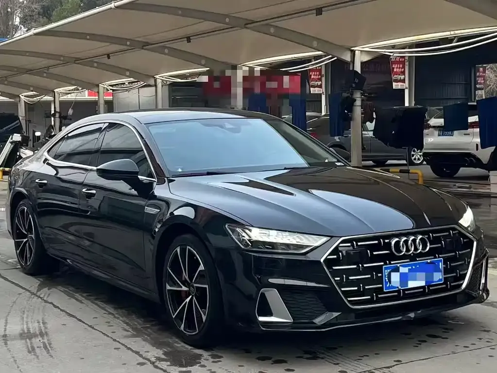 Audi A7L 2023 из CN, фото 9