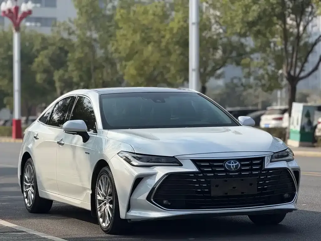 Toyota Avalon 2023 из CN, фото 4