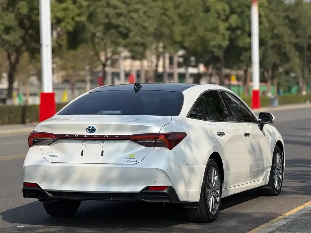 Toyota Avalon 2023 из CN, фото 7