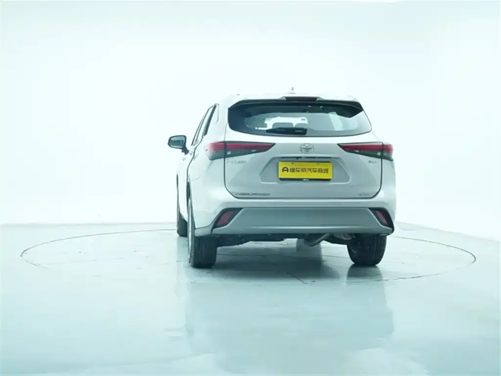 Toyota Highlander 2024 из CN, фото 2