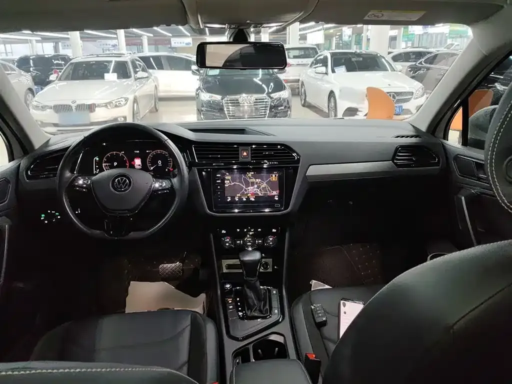 Volkswagen Tiguan L 2021 из CN, фото 3