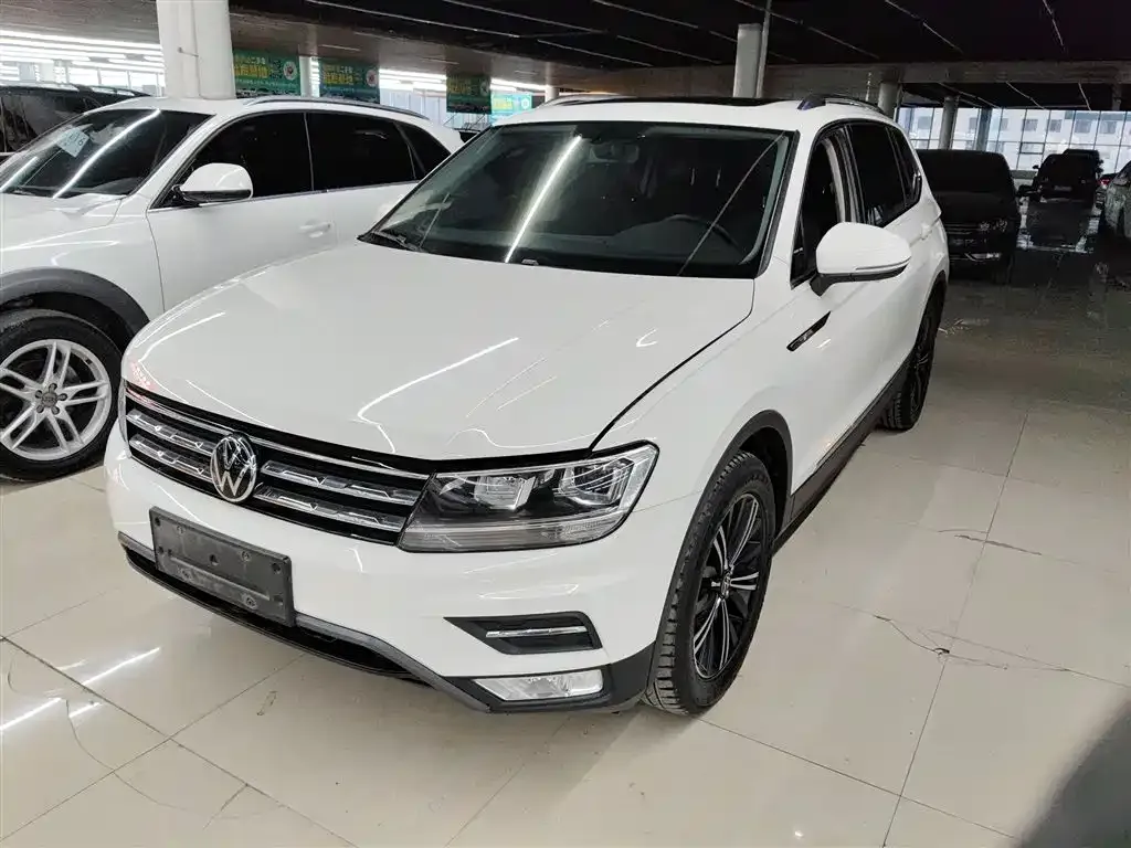 Volkswagen Tiguan L 2021 из CN, фото 4