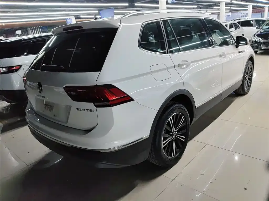 Volkswagen Tiguan L 2021 из CN, фото 7