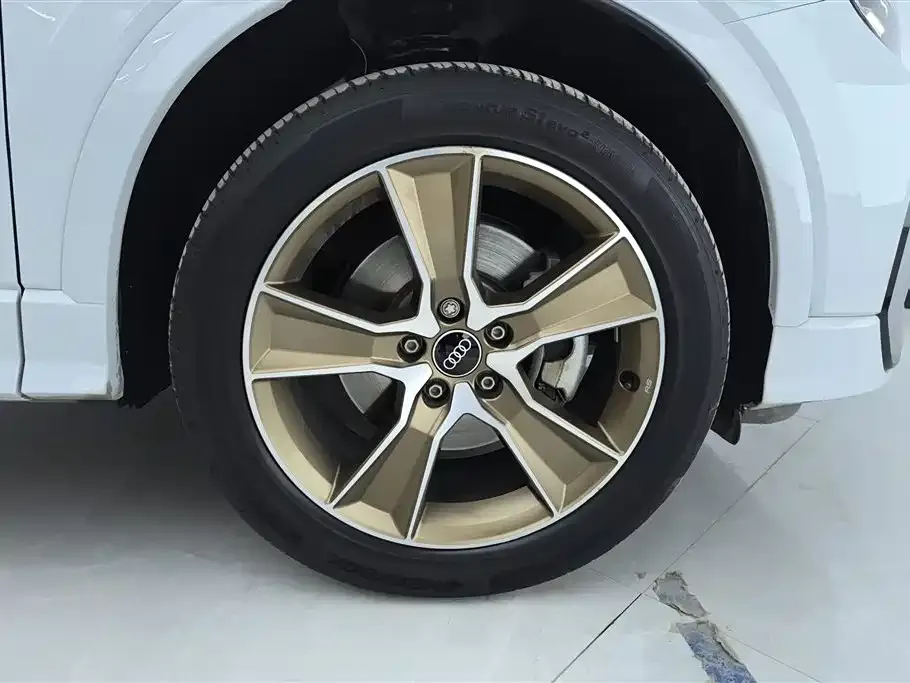 Audi Q2L 2023 из CN, фото 8