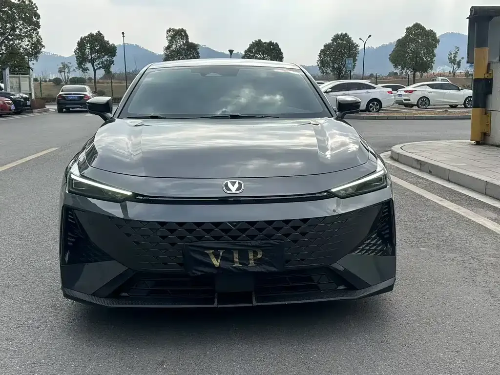 Changan UNI-V — фото 6