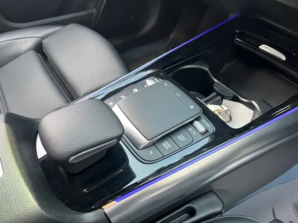 Mercedes-Benz GLA — фото 3