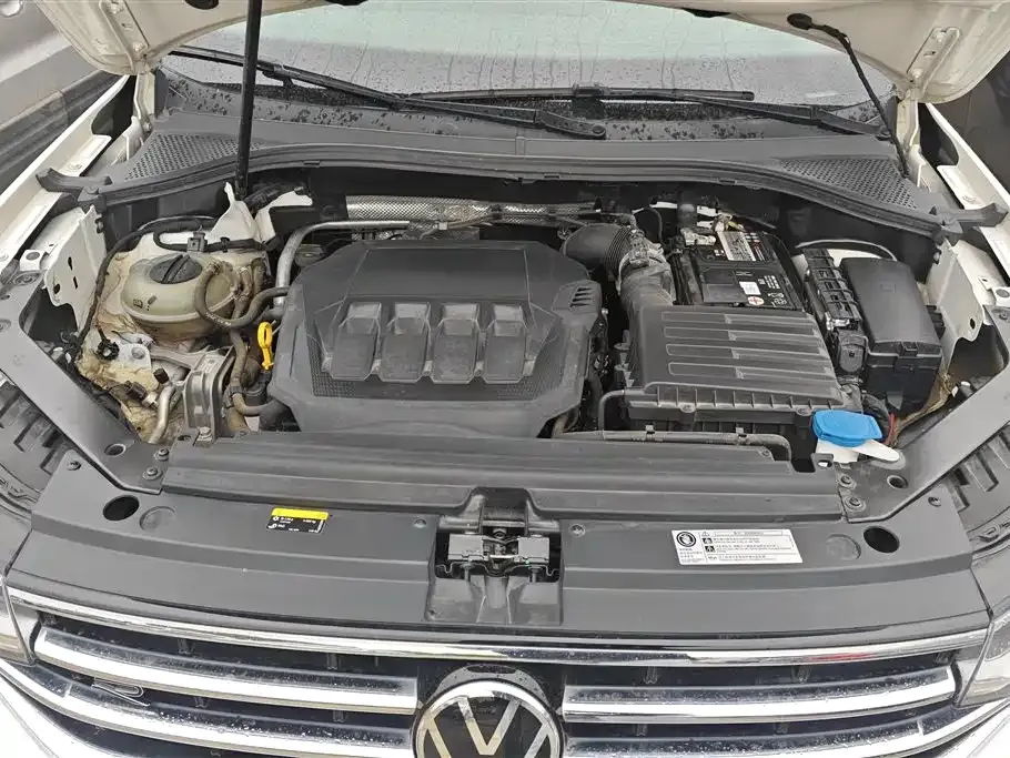 Volkswagen Tiguan L — фото 5