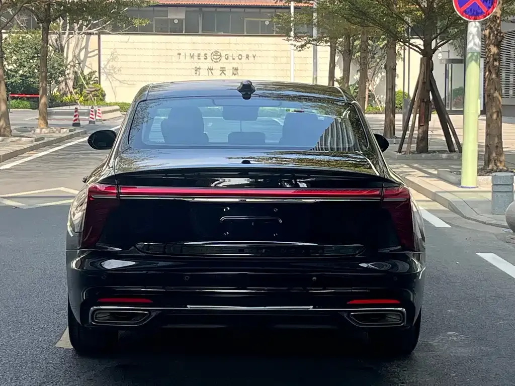 Hongqi H5 — фото 4