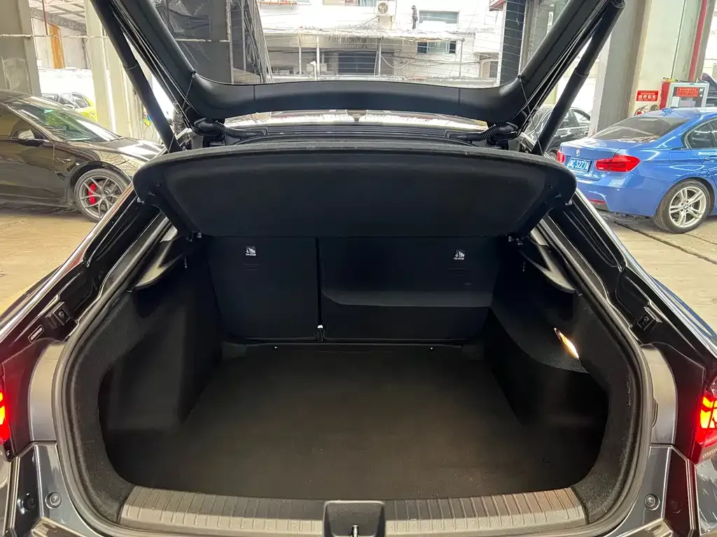 Volkswagen Lamando 2023 из CN, фото 8
