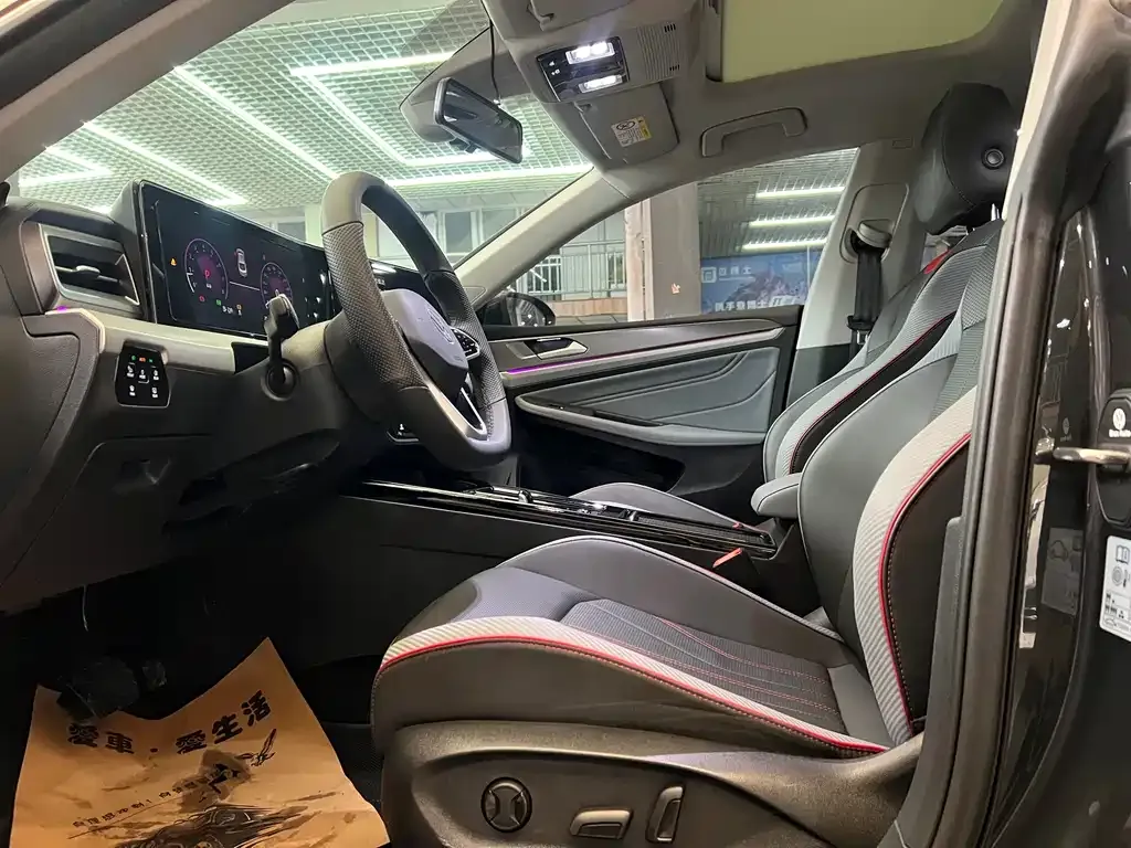Volkswagen Lamando 2023 из CN, фото 9