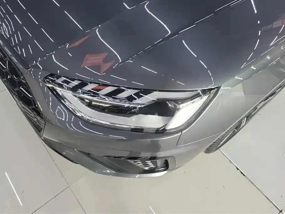 Audi A4L 2024 из CN, фото 4