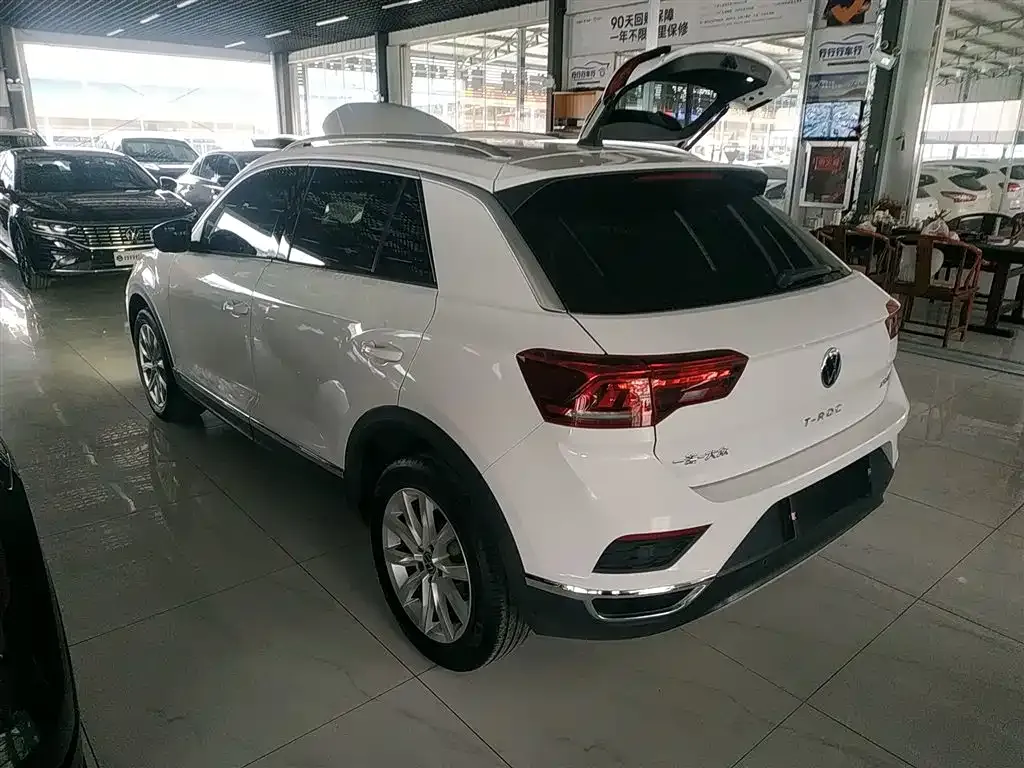 Volkswagen T-Roc 2022 из CN, фото 7
