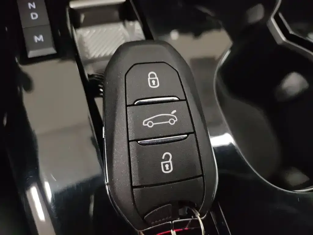 Citroen C5 X 2022 из CN, фото 2