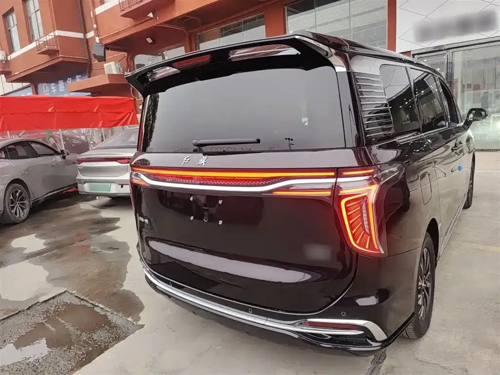 Hongqi HQ9 PHEV 2024 из CN, фото 7