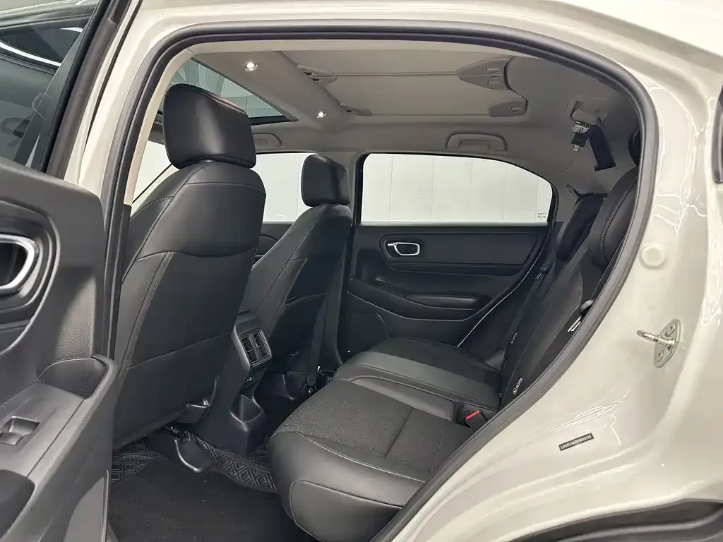Honda Vezel 2023 из CN, фото 3