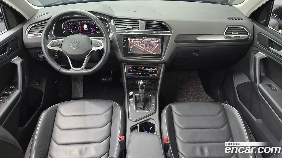 Volkswagen Tiguan — фото 6