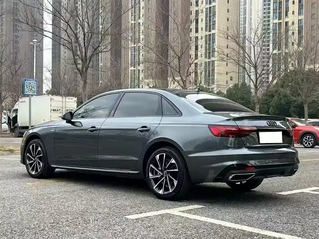 Audi A4L — фото 7