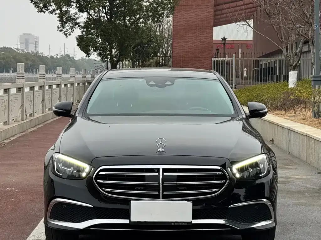 Mercedes-Benz E-Class 2023 из CN, фото 4