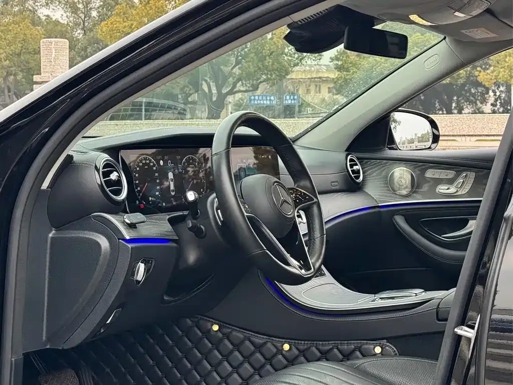 Mercedes-Benz E-Class 2023 из CN, фото 3