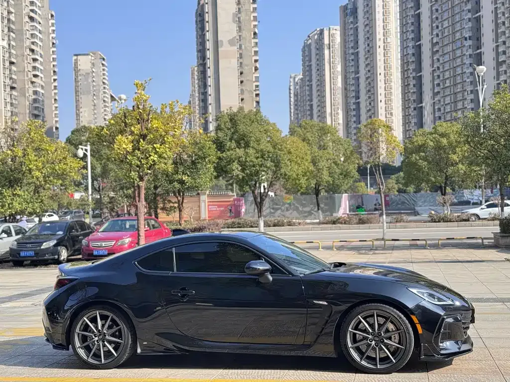 Subaru BRZ 2023 из CN, фото 6