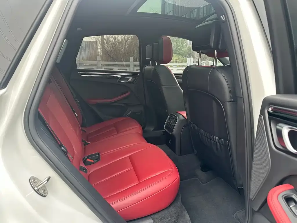 Porsche Macan 2023 из CN, фото 5